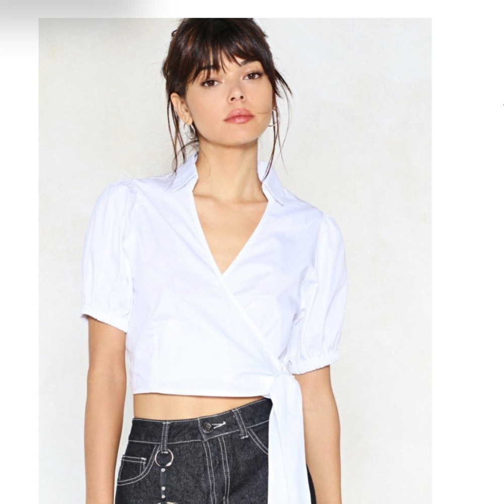 'NASTY GAL' Crop Wrap Top